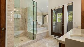 House, 3 Bedrooms | Bathroom