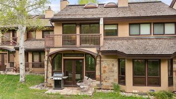 House, 3 Bedrooms | Exterior