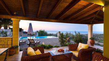 One Bedroom Villa with Private Pool (Efrosini) | Teras/patio