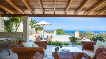 One Bedroom Villa with Private Pool (Efrosini) | Terrace/patio