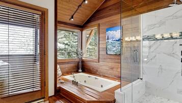 House, 3 Bedrooms | Bathroom