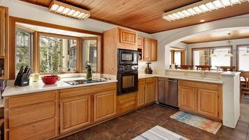 Maison, 3 chambres | Cuisine privée