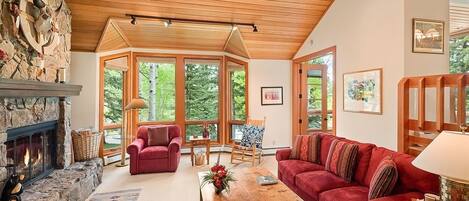 Casa, 2 habitaciones | Zona de estar