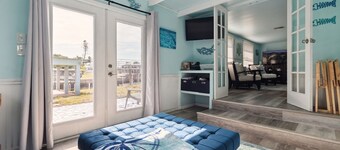 Flamingo Bay Cottage 3 Bedroom Cottage by RedAwning