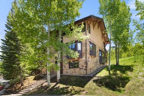 House, 3 Bedrooms | Exterior