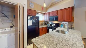 Condo, 2 Bedrooms | Private kitchen | Coffee/tea maker, toaster