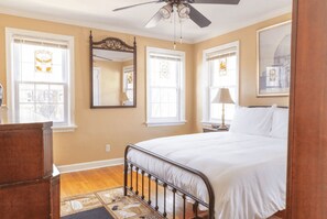 Signature-Haus, Nichtraucher, Terrasse | 4 Schlafzimmer, individuell dekoriert, individuell eingerichtet