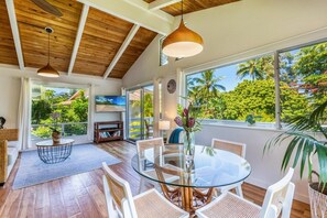Dining - Hanalei Hideaway 2 Bedroom Home by RedAwning (Hanalei)