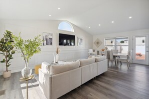 Villa, 3 Bedrooms | Living area