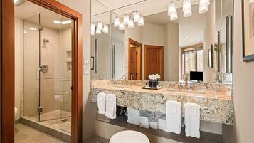 House, 4 Bedrooms | Bathroom | Hair dryer