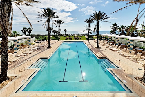 Gorgeous Oceanfront Corner Condo 535 In Cinnamon Beach!