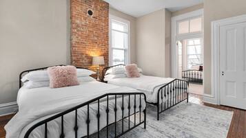 Signature House, 4 Bedrooms, Non Smoking, City View | 4 bedrooms, individually decorated, individually furnished, desk