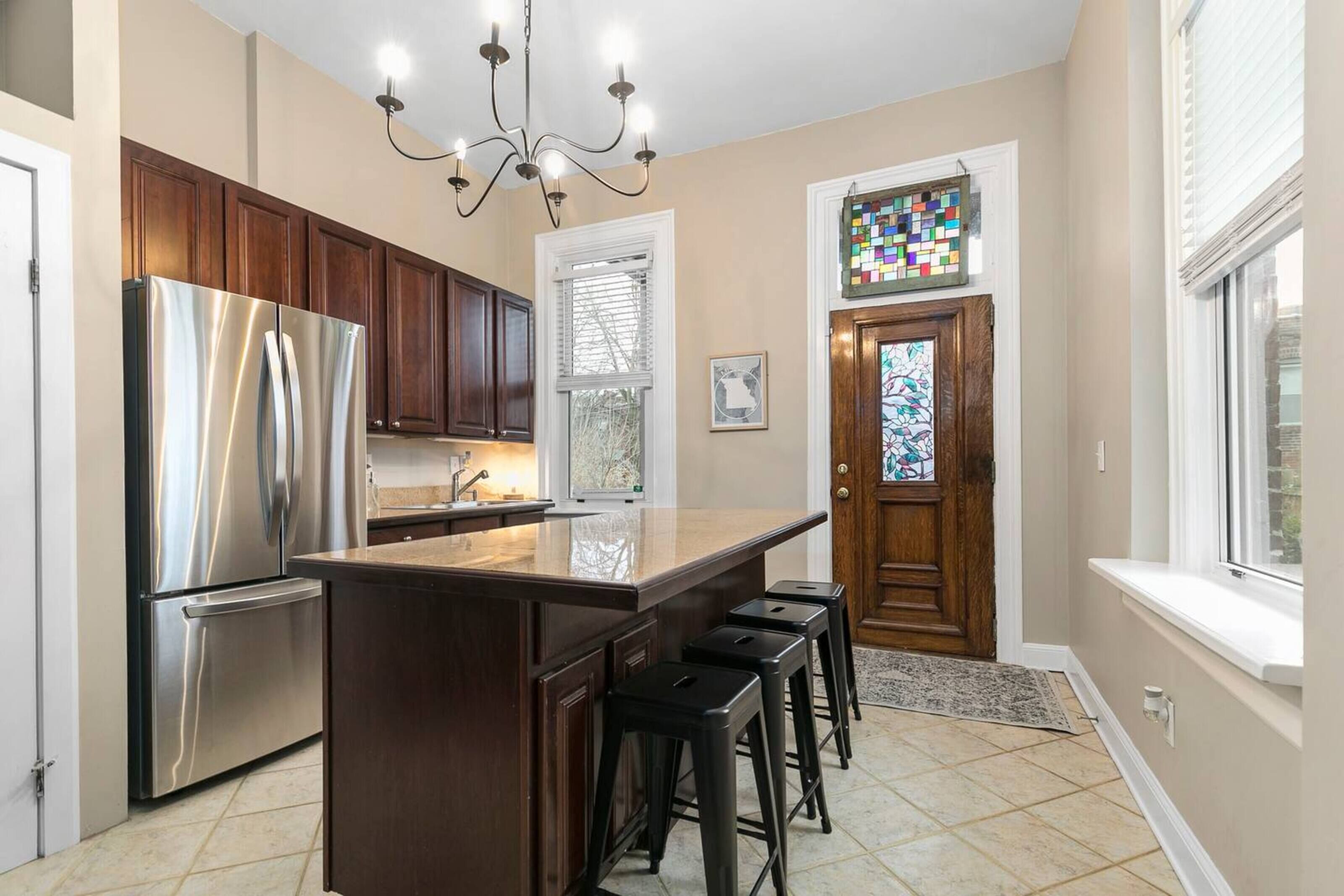 特色獨棟房屋, 4 間臥室, 非吸煙房, 城市景觀 | 私人廚房 | 電冰箱、微波爐、烤箱、爐台