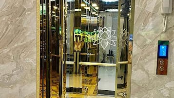 Elevator