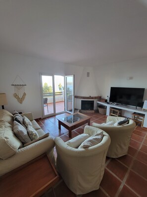 Smart TV, chimenea