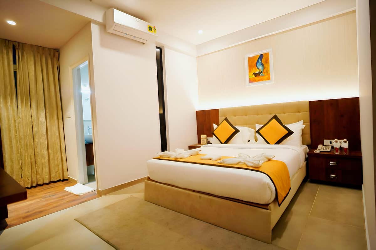 Quarto elite | Cofres nos quartos, escrivaninha, quartos à prova de som