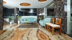 Lobby - La Serene Business Hotel - Manyata Tech Park (Bengaluru)