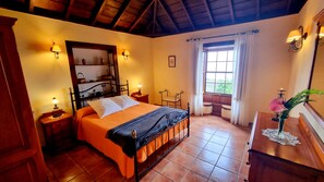 1 bedroom, iron/ironing board, travel cot, free WiFi - Casa Junto al Acceso a Los Nacientes de Marcos y Cordero, La Palma (San Andrés y Sauces)