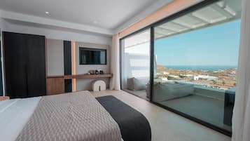 Junior Suite Sea View with Hot Tub | 1 間臥室、高級寢具、客房內保險箱、書桌