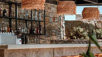 Poolbar