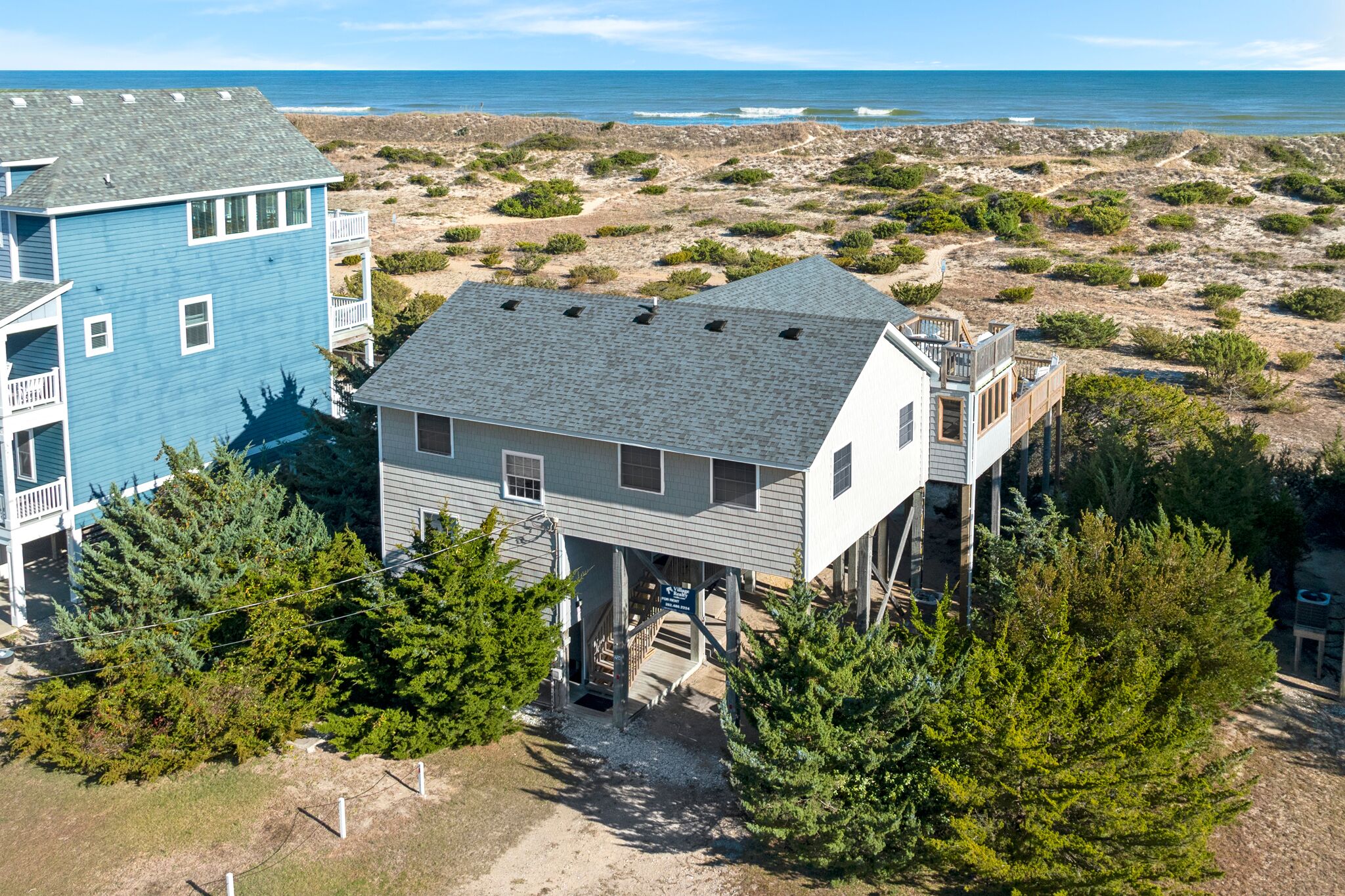 Sandpiper: Oceanfront, Hot Tub, Rooftop Deck