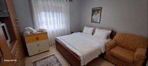 1 Schlafzimmer, Bügeleisen/Bügelbrett, WLAN, Bettwäsche