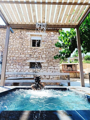 Agios Ioannis Stone Cottage & Private Pool​