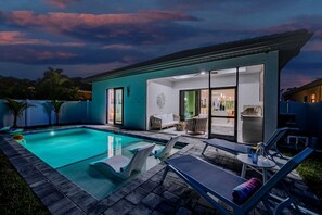 A heated pool - Fresh Coastal Style & Screened-in Pool | 4 bedroom, 3 bath Naples Park home (Naples)