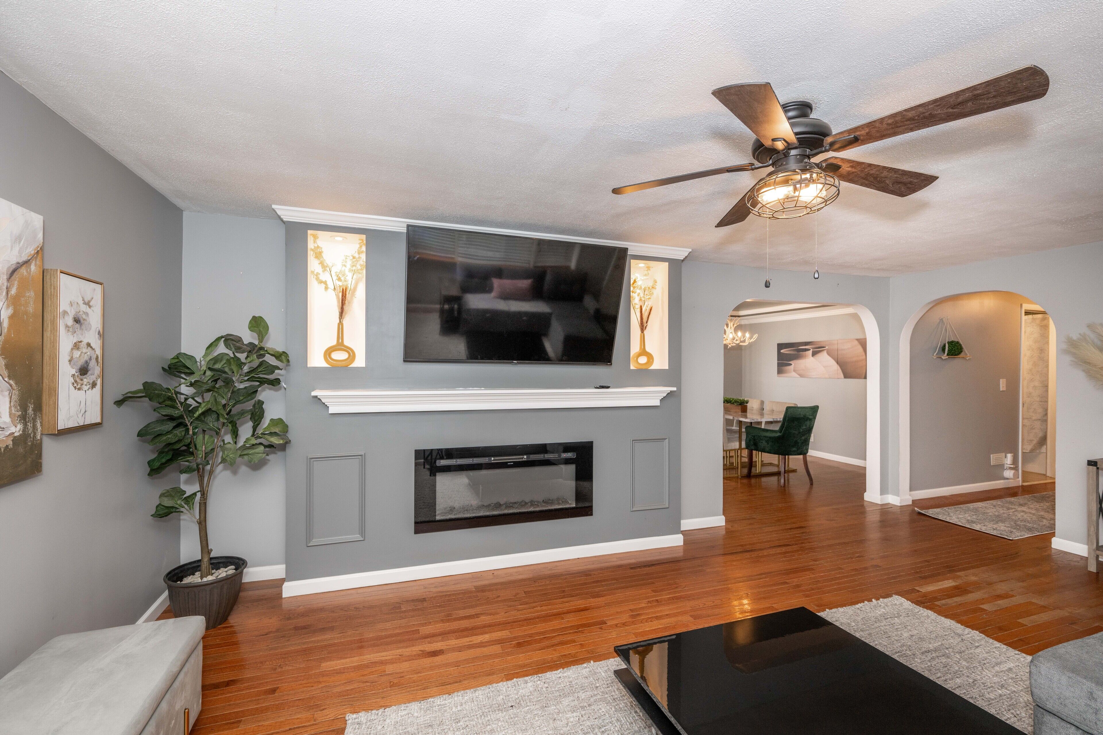 Mason Marvel – Luxe Stay with Pool & Hot Tub, 5 Min to Kings Island!