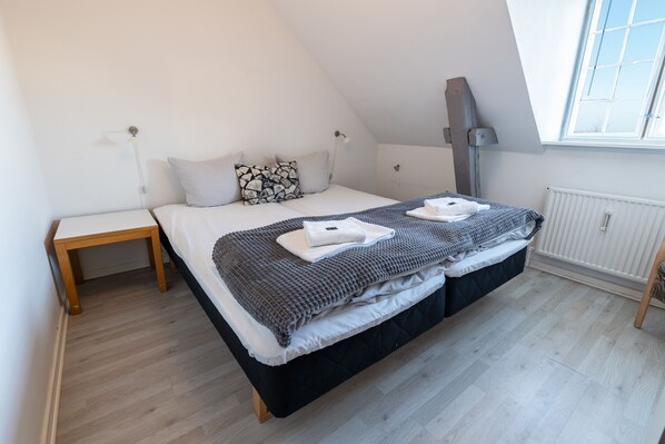 Classic Apartment | Iron/ironing board, free WiFi