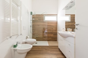 Villa | Bathroom | Towels