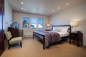 4 chambres, fer et planche à repasser, Wi-Fi, draps fournis