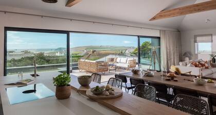 The Dunes - a luxury holiday home in Constantine Bay