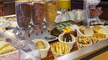 Daily buffet breakfast (EUR 9.50 per person)