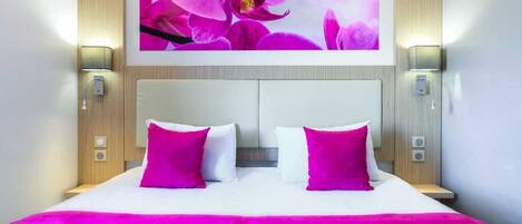 1 dormitori, mobiliari individual i escriptori