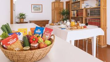 Basic Villa | Ruang makan