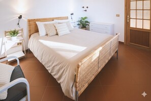 Basic Villa | 2 bedrooms, iron/ironing board, bed sheets