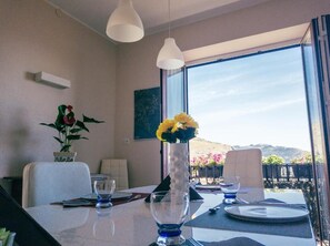 Free daily buffet breakfast  - B&B Joan's Heritage (Taormina)