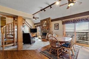 Interior - Mountain Views~Near Ski Area~2 Bed + Loft~Shuttle! (Steamboat Springs)