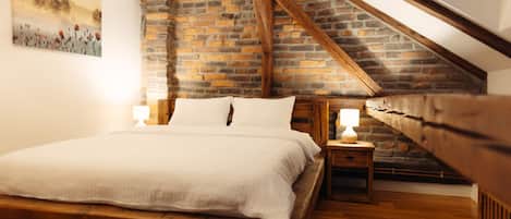 Studio Confort | 1 chambre, lit avec matelas en mousse à mémoire