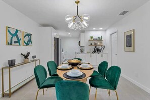 Dining - The Perfect Home ORL - Heated Pool - NEW (Orlando)