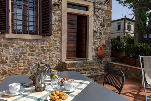 Agriturismo “Podere San Bartolo - Casa Colonica 3” with Shared Pool, Private Terrace & Wi-Fi