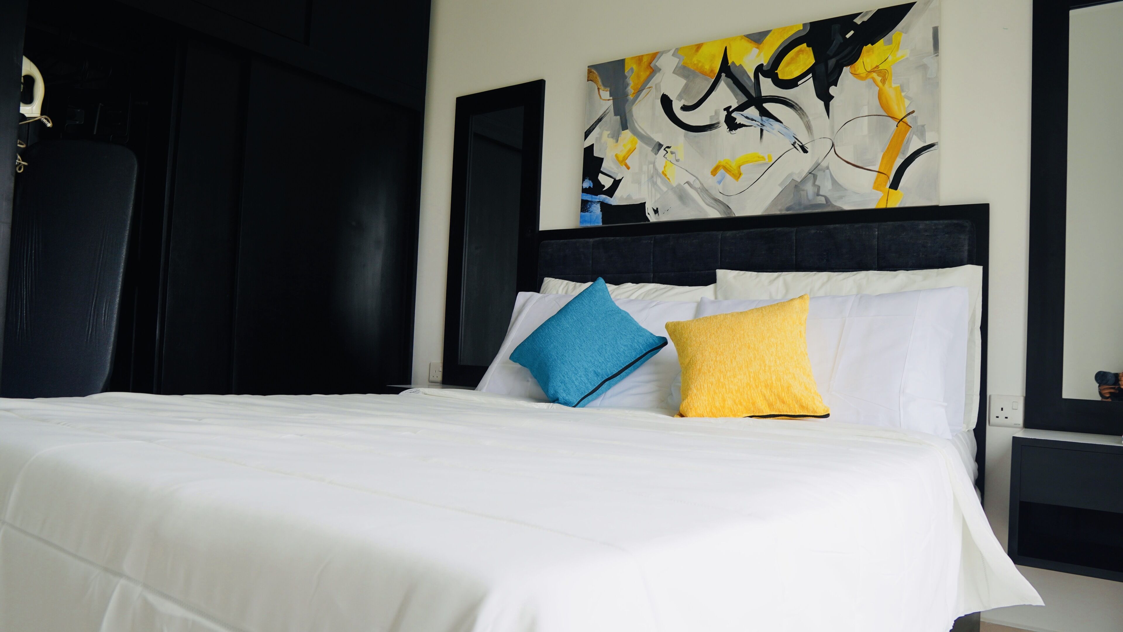 2 bedrooms, desk, iron/ironing board, free WiFi