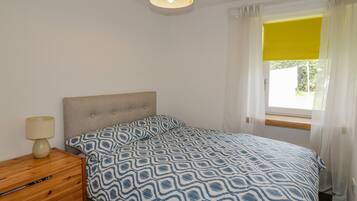 2 bedrooms, individually decorated, individually furnished, free WiFi