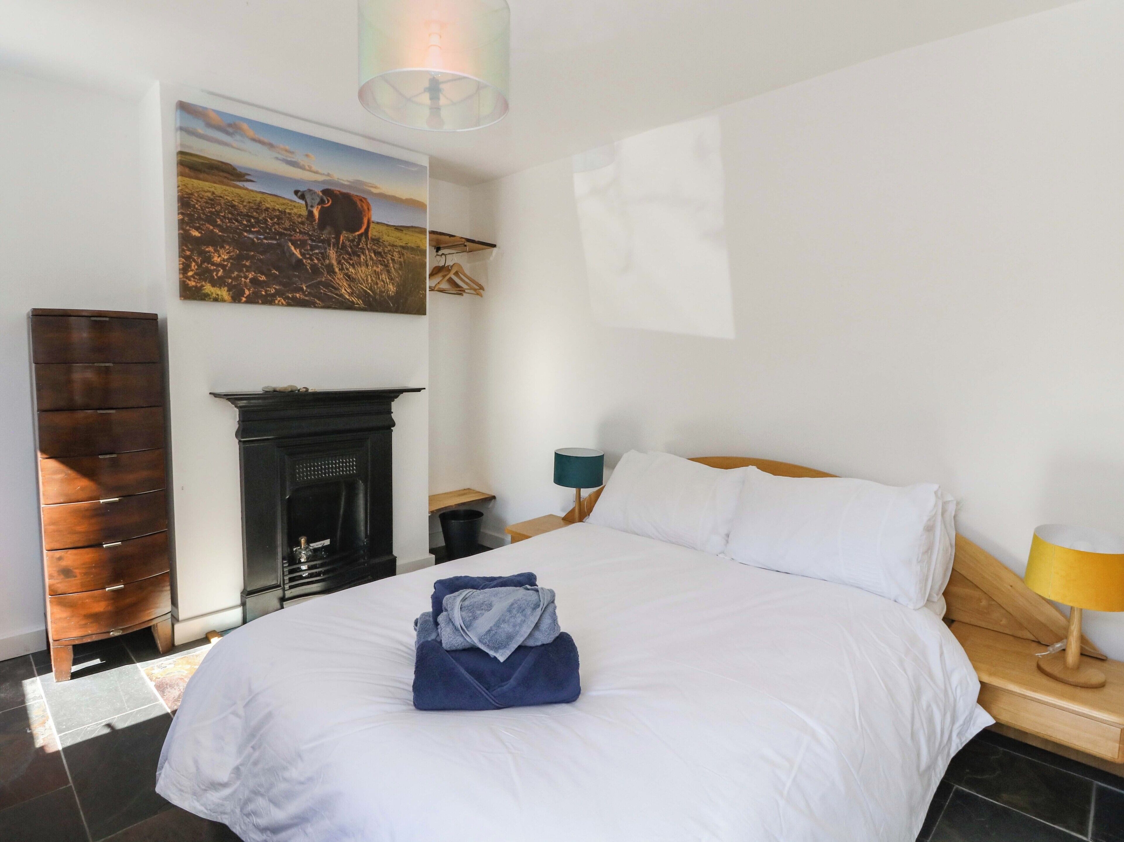 Cottage | 2 bedrooms, individually decorated, individually furnished, free WiFi