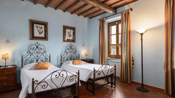 3 sovrum, strykjärn/strykbräda, gratis wi-fi och sängkläder