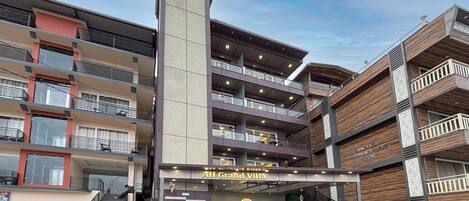 Fachada da propriedade