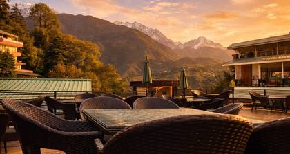 AH Grand Villa - Hotel Near Dalai Lama Temple