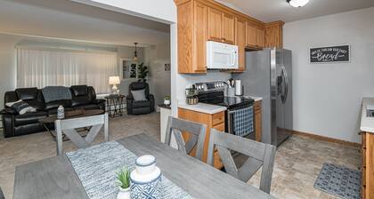 Discounted 5-Star 3 Bedroom Duplex 5 Minutes to Mayo Clinic!