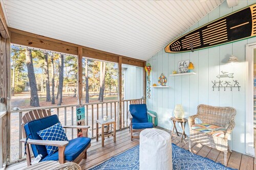 Caribbean Ketch - Ride your bike to the Beach!